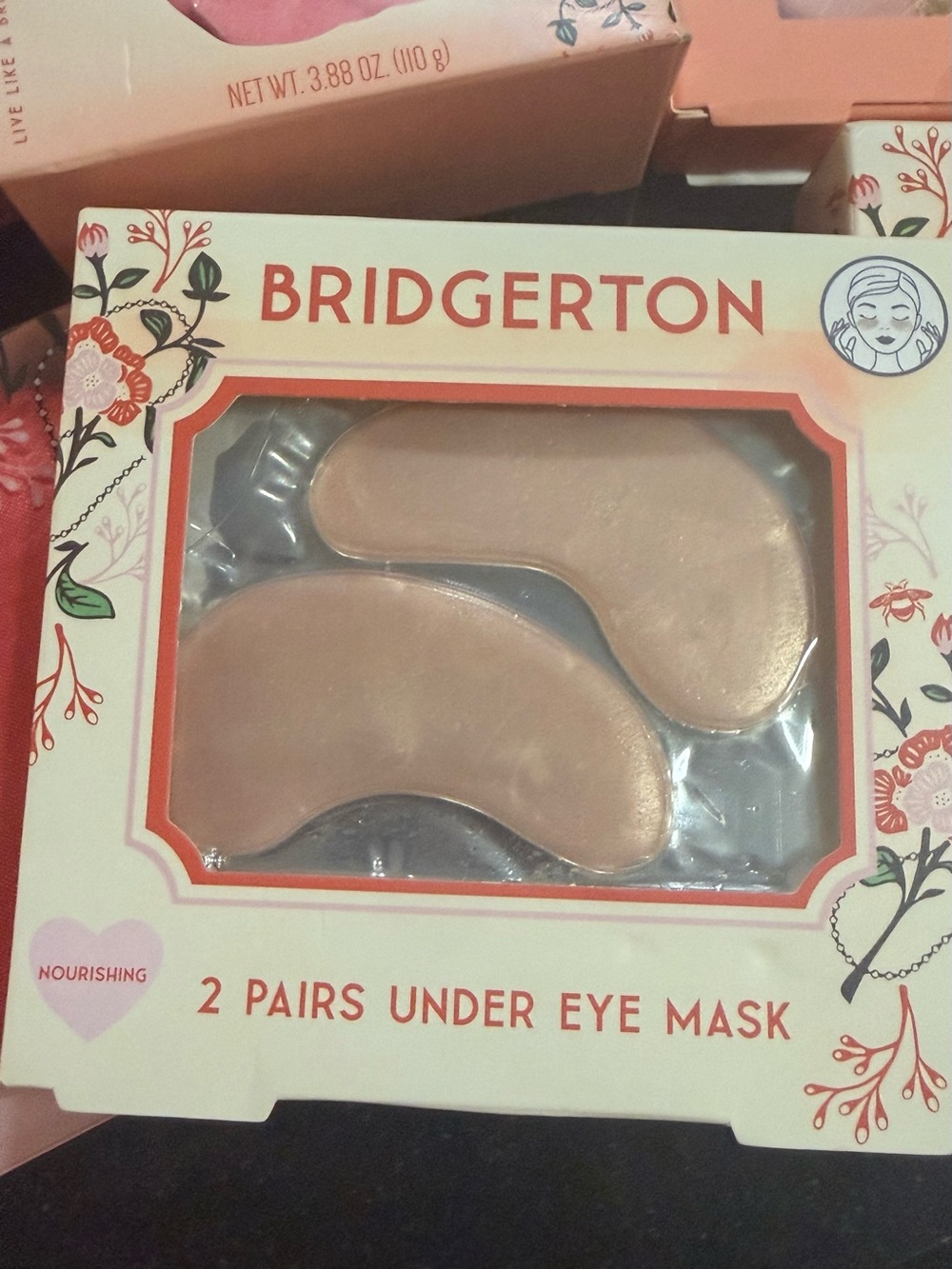 New Bridgerton Queen sleep/beauty product bundle Netflix - Picture 6 of 10